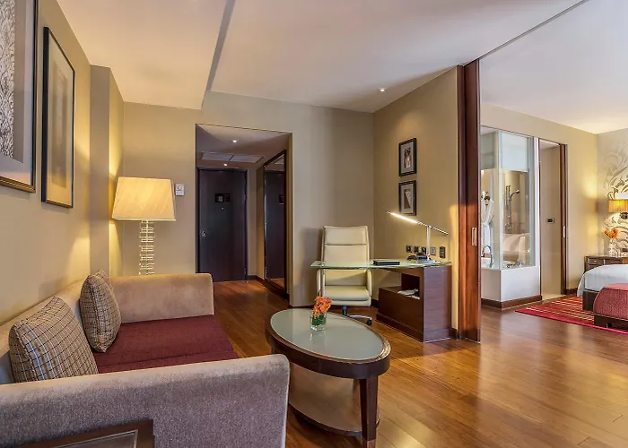 Hilton Grande Asoke Hotel