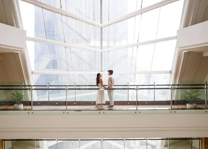 Hilton Grande Asoke 5*